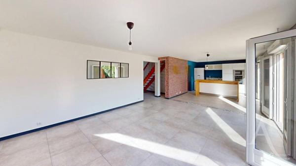 Maison Niherne 6 pièce(s)