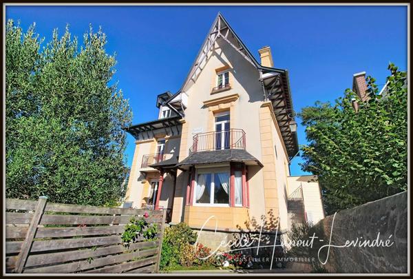 PONTORSON CENTRE. Maison Pierre 265 m². 6 Chbres. Vue Mont-Saint-Michel (possibilité locatif)