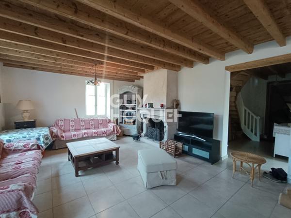 Leigneux - Charmante maison de famille