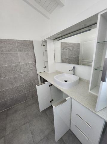 JOLI T2 NON MEUBLE RESIDENCE DE STANDING