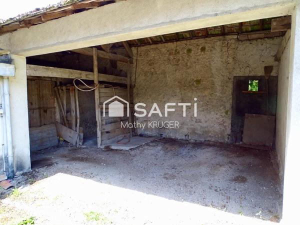 Bâtisse de caractère au cœur du village