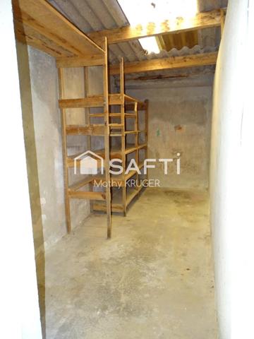 Bâtisse de caractère au cœur du village