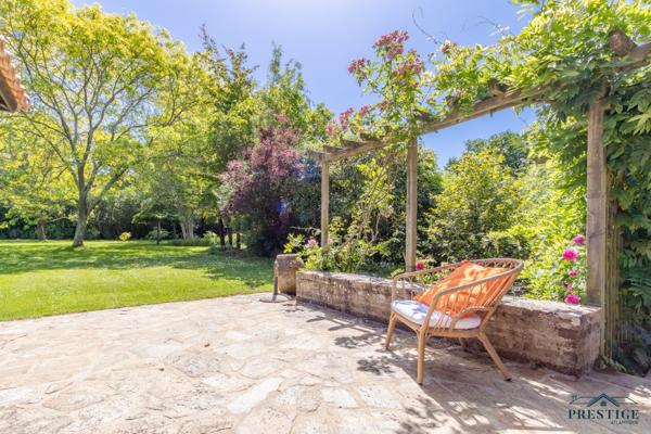 PORNIC - VILLA 226 M2 HABITABLES - MAISON 80 M2 - PISCINE POOL-HOUSE - GARAGE - PARC PAYSAGER