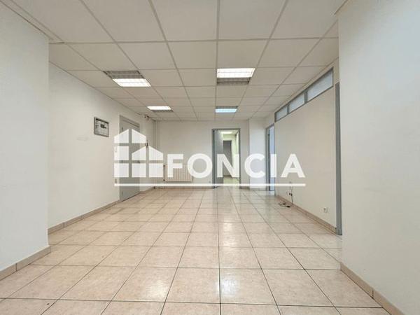 À vendre Local commercial 103 m² - Toulon 83000