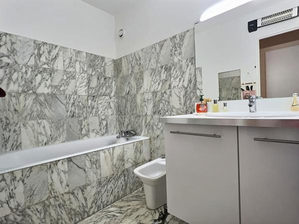 A vendre appartement de type 3 avec terrasse à Marseille (Le Cabot/Saint Tronc)