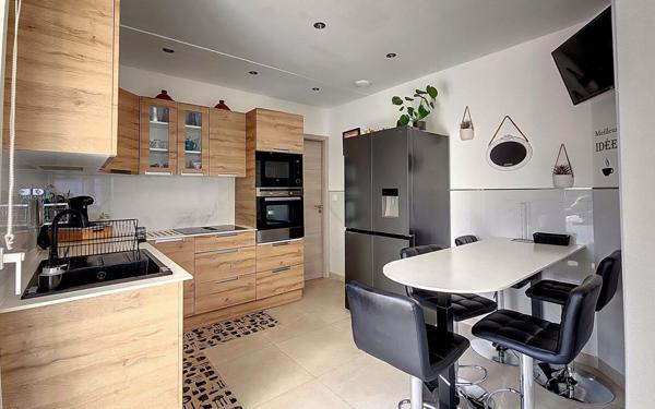 Maison à vendre    5 pièces • 147,70 m2 Marsannay-la-Côte