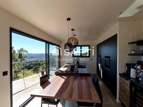 Villa contemporaine T4 de 150 m² - terrain 1908 m²