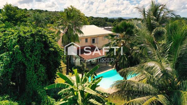 Grande maison familiale + locatif, piscine, carbet