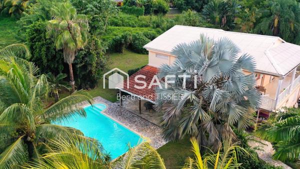 Grande maison familiale + locatif, piscine, carbet