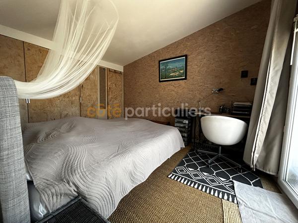 Vente
                Maison95 m² - 4 Pièces -
                    LA TREMBLADE (17390)