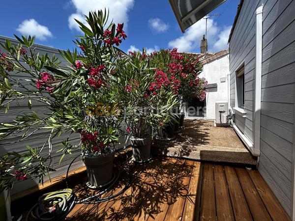 Vente
                Maison95 m² - 4 Pièces -
                    LA TREMBLADE (17390)