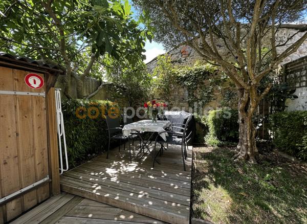 Vente
                Maison95 m² - 4 Pièces -
                    LA TREMBLADE (17390)