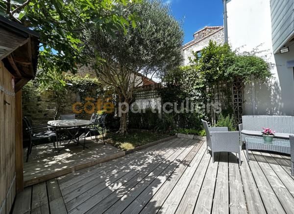 Vente
                Maison95 m² - 4 Pièces -
                    LA TREMBLADE (17390)