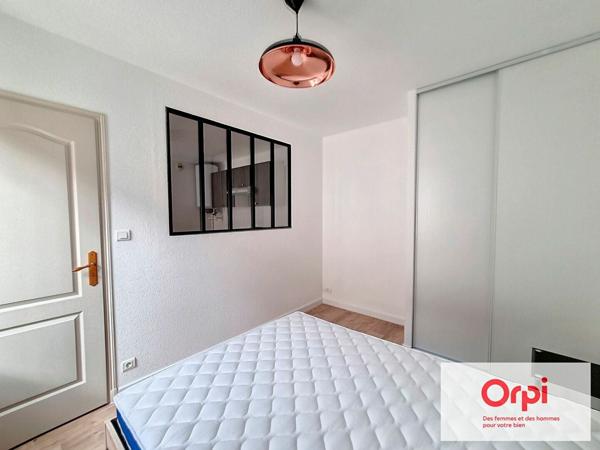 Appartement à louer    2 pièces • 24,63 m2    Montluçon
