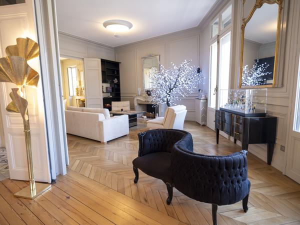 BORDEAUX - HOTEL PARTICULIER 6 CHAMBRES - JARDIN - GARAGE Bordeaux (33000)