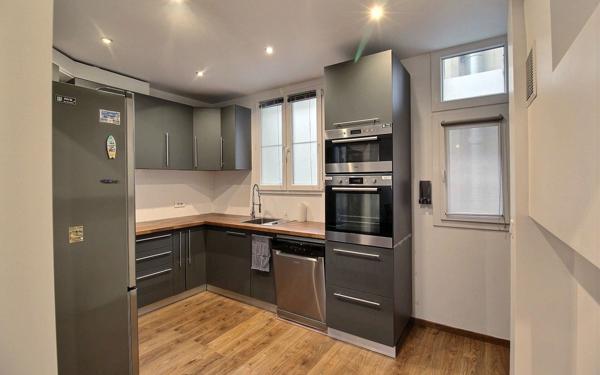 Appartement à vendre    2 pièces • 47 m2 Clichy