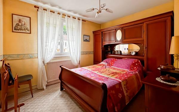 Maison à vendre    6 pièces •  Notre-Dame-de-Sanilhac