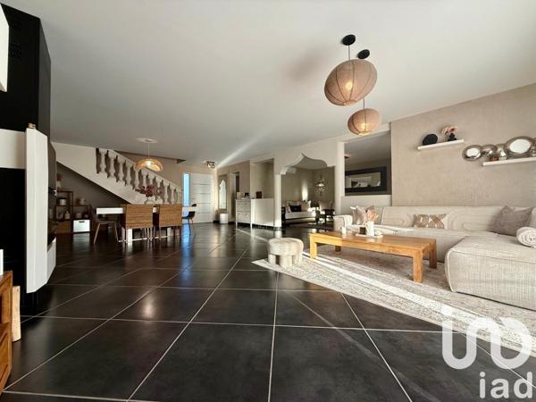 Maison à vendre 5 pièces 170 m² Sorgues