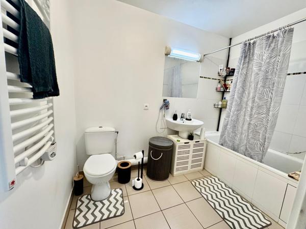 Appartement T2- 42 m2 - Buchelay 78200