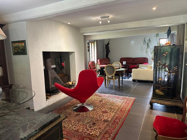 Authentique maison Landaise entierement rénovée avec petite dépendance, ruisseau et mare sur environ 2 Ha