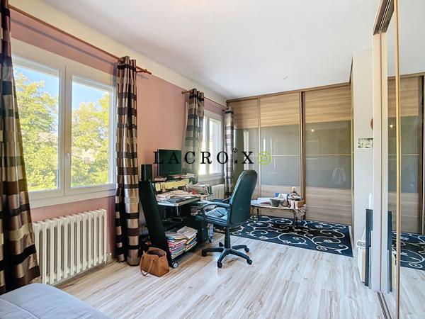 Maison à PERNES LES FONTAINES (84210)