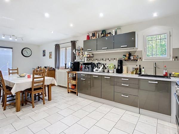 Maison à PERNES LES FONTAINES (84210)