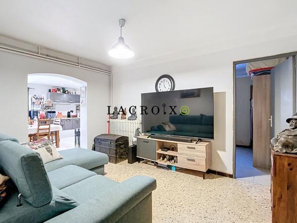 Maison à PERNES LES FONTAINES (84210)