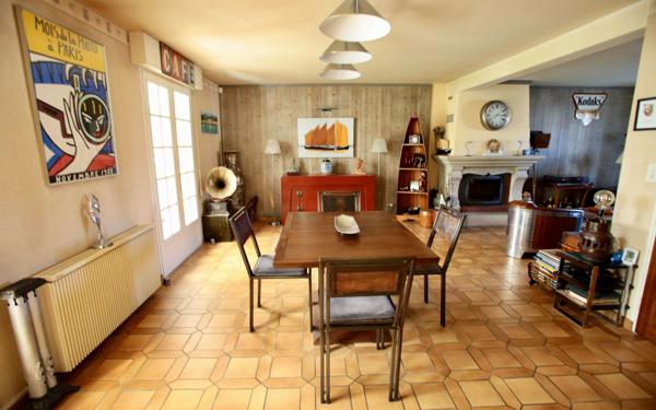 Maison à vendre    5 pièces • 147 m2 Séné