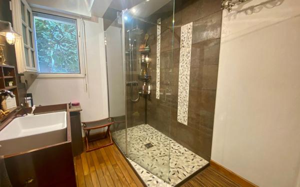 Maison à vendre    5 pièces • 147 m2 Séné