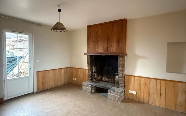 Maison à louer    4 pièces •  Saint-Laurent-des-Vignes