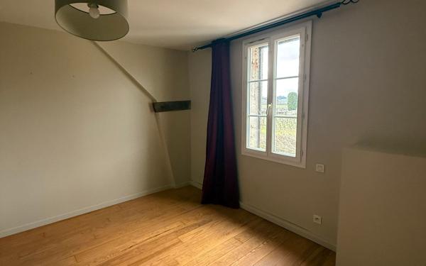 Maison à louer    4 pièces •  Saint-Laurent-des-Vignes