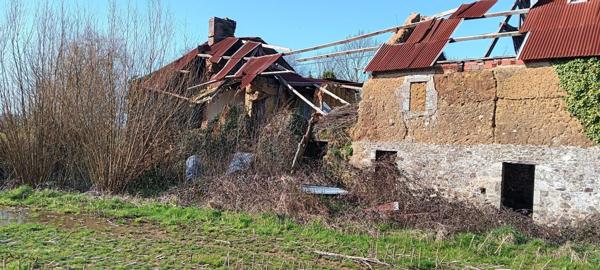 Maison à SAINT SAUVEUR VILLAGES, 50490 - 2 pièces 175m²