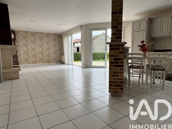 Maison à vendre 4 pièces 103 m² Moncoutant-sur-Sèvre