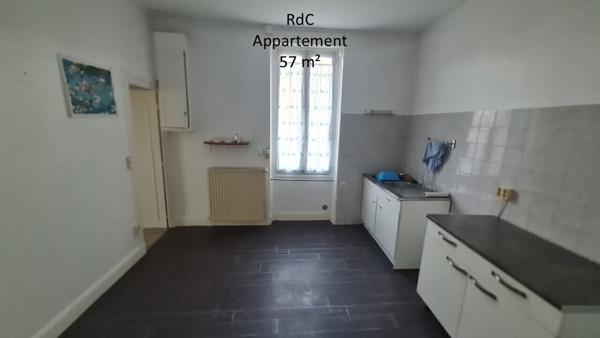Maison 119m² hab, 2 appart (57 et 62 m²) + dép / 1290m² de terrain