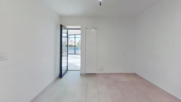 Local artisanal / industriel / commercial / bureaux et showroom à vendre GUINGAMP (22)