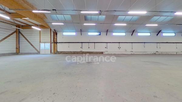 Local artisanal / industriel / commercial / bureaux et showroom à vendre GUINGAMP (22)