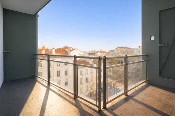 Lyon 7e - Jean Macé - Avenue Berthelot - Appartement de caractère en étage élevé avec balcon Lyon (69007)