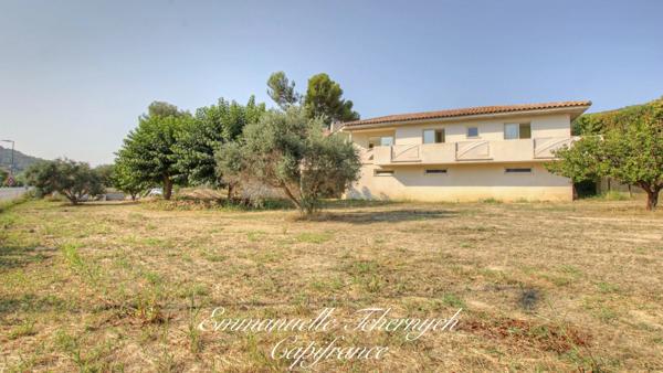 Maison à vendre Istres – Vue sur l’Étang de l’Olivier – Maison 143m² – Terrain 2 050 m²