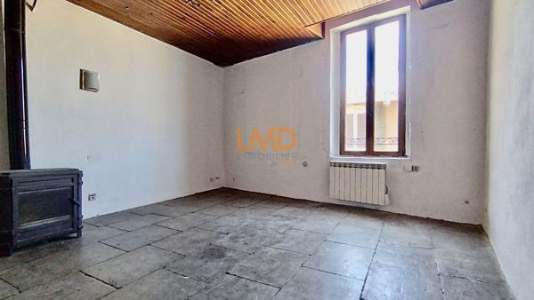 Maison de ville avec garage - bon potentiel locatif