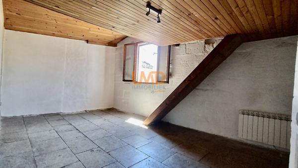 Maison de ville avec garage - bon potentiel locatif