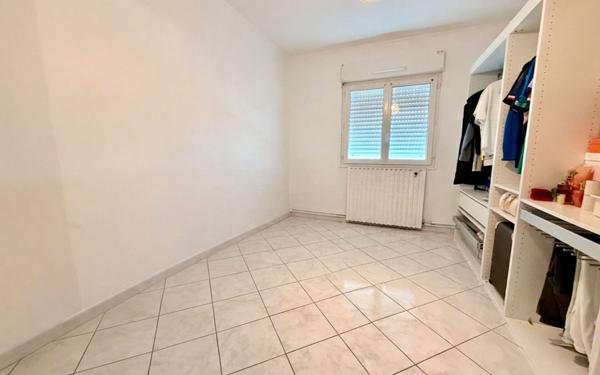 Appartement à vendre    3 pièces • 75 m2 Vauvert