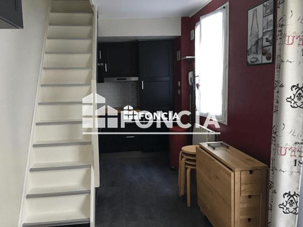 Location Appartement meublé 3 pièces 43.1 m² - 7 RUE BUFFETERIE La Rochelle 17000