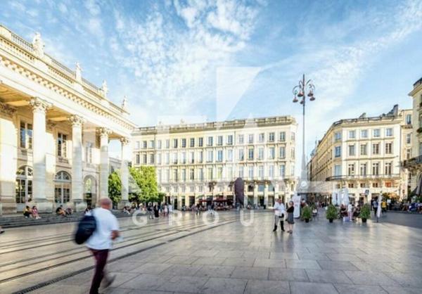 Local commercial de 130 m² à louer à Bordeaux