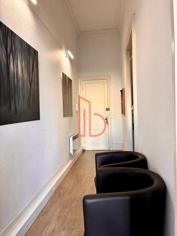 Bureau de 77 m² à louer à Bordeaux Triangle D'or