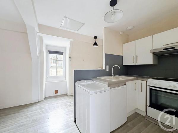 Appartement Studio à vendre  1 pièce - 25,64 m 2   DINAN  - 22