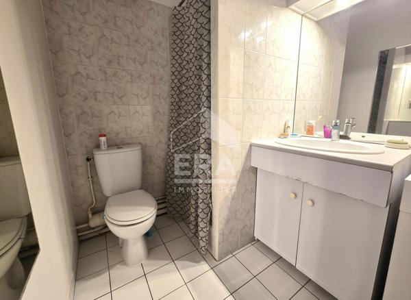 Vente - Anglet Larochefoucauld -  T1 Bis avec terrasse couverte, stationnement et cave