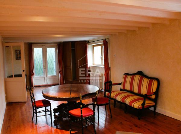 Vente à terme libre maison rénovée de 4 chambres