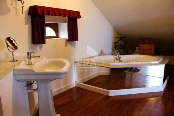 Vente à terme libre maison rénovée de 4 chambres