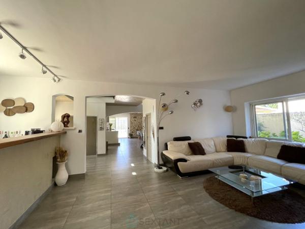 ISTRES - Magnifique VILLA T6 - 200m² - avec Piscine et Prestations Haut de Gamme