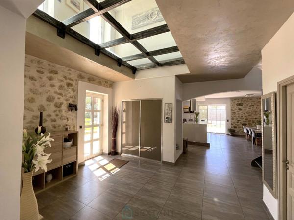 ISTRES - Magnifique VILLA T6 - 200m² - avec Piscine et Prestations Haut de Gamme